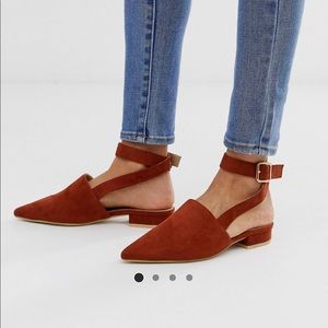 New never worn cognac flats size 7